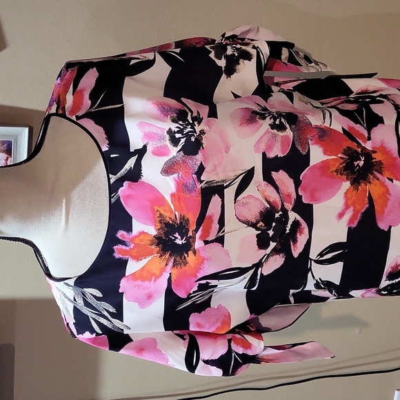 Vince Camuto Dress - Picture 3 of 16